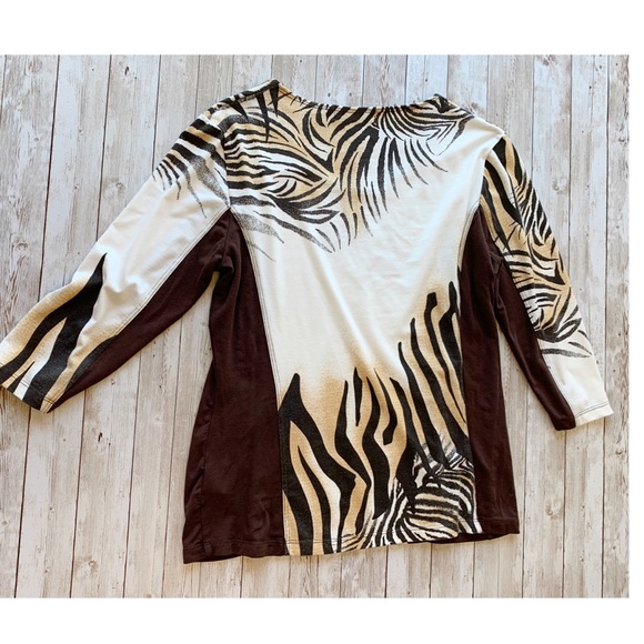 Travel Elegance animal print mid sleeve blouse - Picture 2 of 4